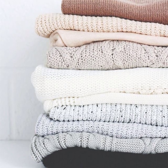 ✨ 5 PIECE MYSTERY BOX ✨ - Picture 2 of 3